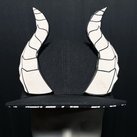 White Jagged Horns